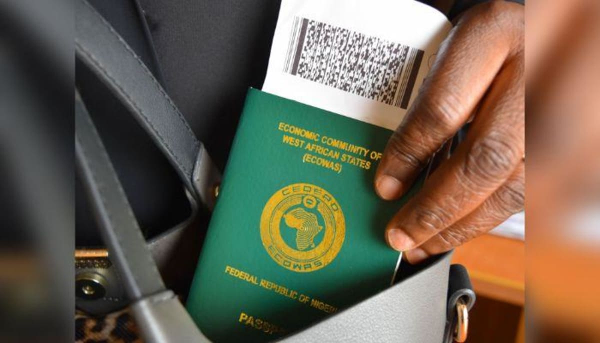Map of Africa highlighting Chad and Republic of the Congo for visa-free travel announcement