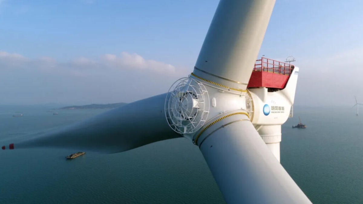 China Installs World's Largest Wind Turbine at 26 Megawatts - Image 2