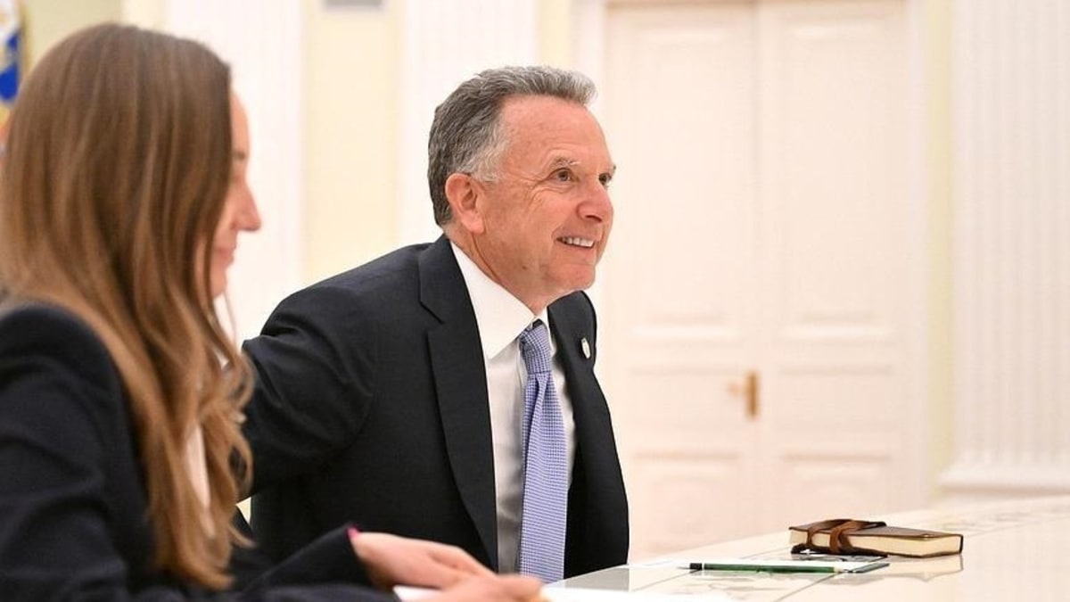 US and Ukraine Hold Peace Talks in Florida