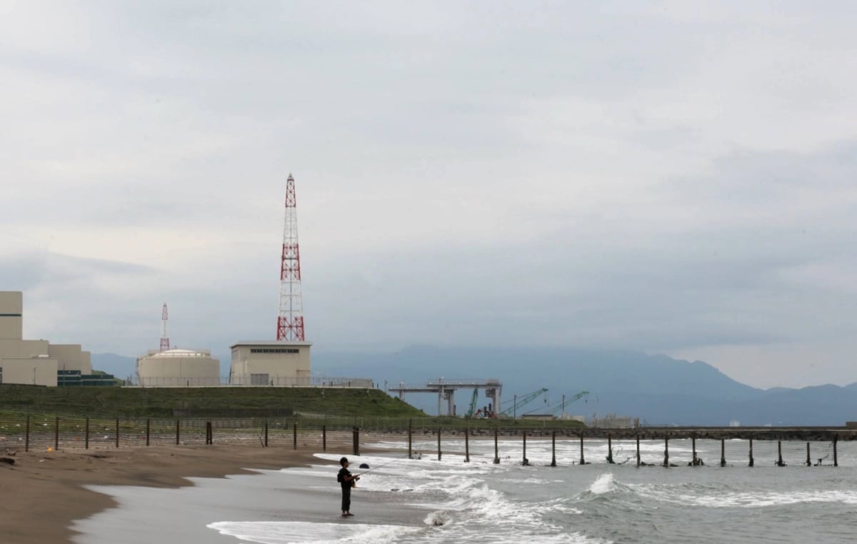Japan Nuclear Reactor Back Online After Quick Fix - Image 2