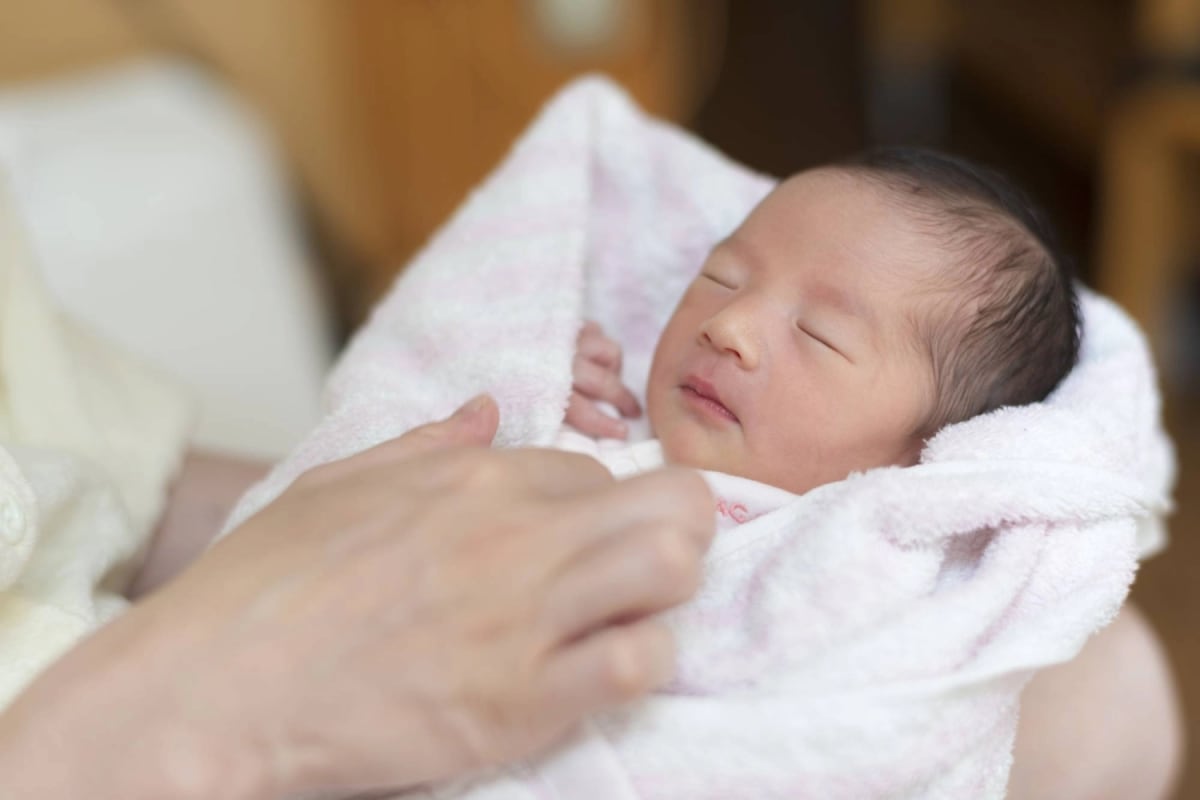 Japan's Birth Decline Slows to 2.2%, Births Rise in 30s - Image 2