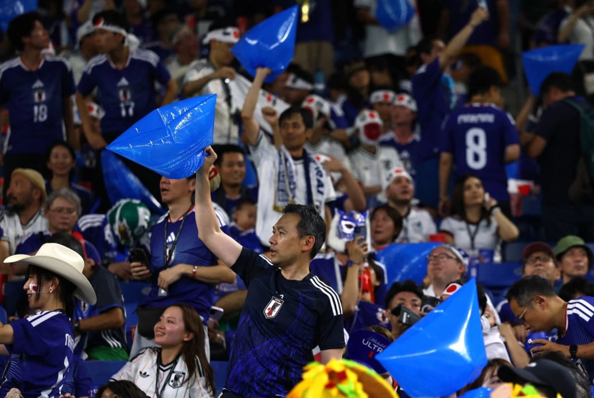 Japanese Fans Clean World Cup Stadium for 25th Straight Year - Image 2
