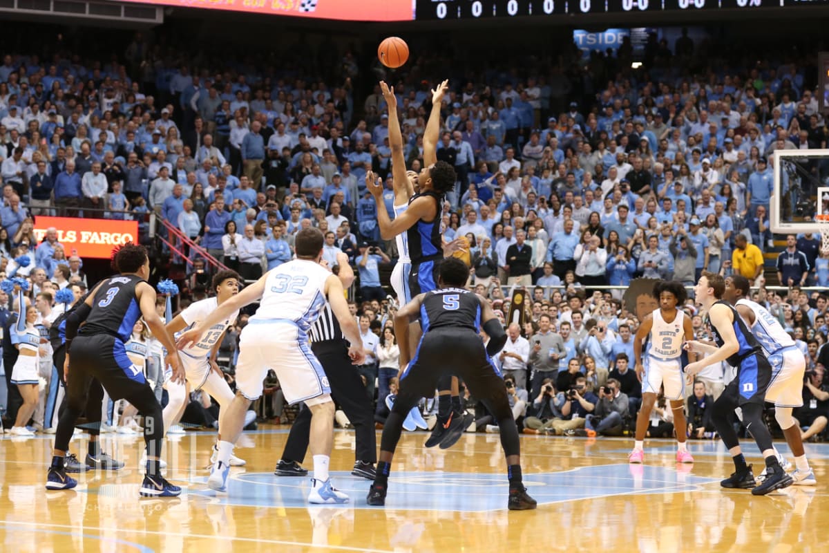 UNC Baseball Wins on Walk-Off Hit, Headed to World Series - Image 2