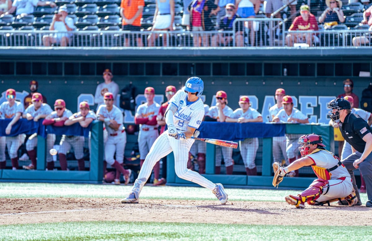 UNC Baseball Wins on Walk-Off Hit, Headed to World Series
