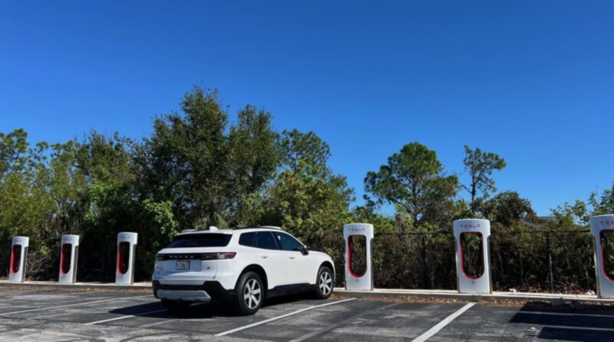 400 Tesla Chargers Coming to California Desert Hub - Image 2