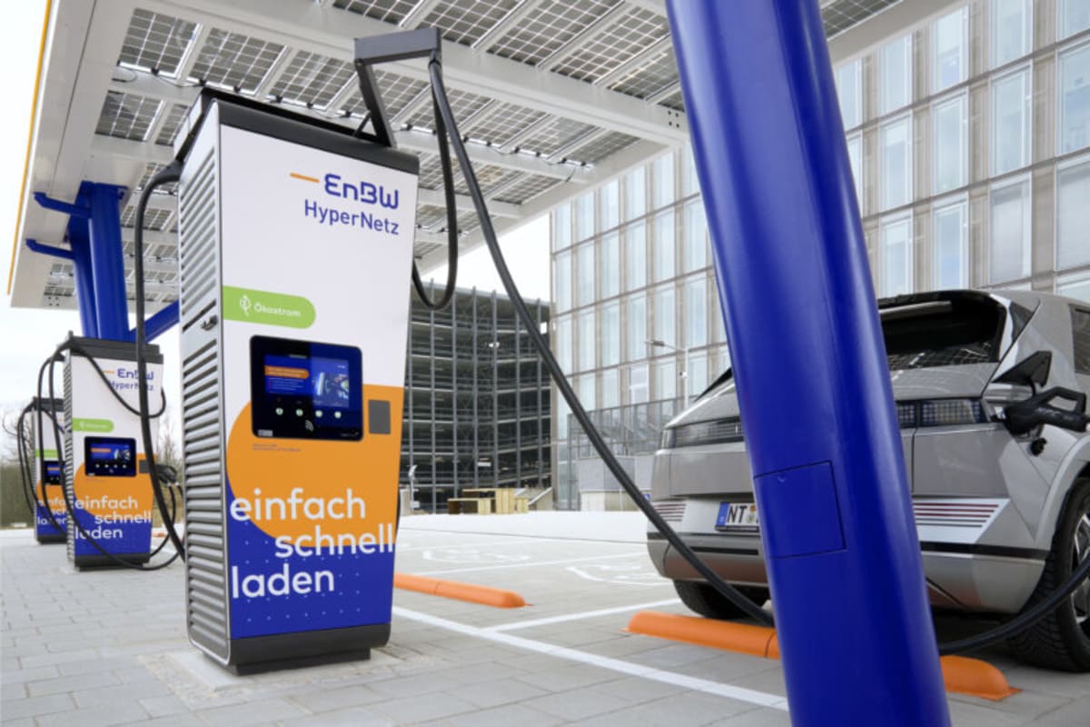 Germany Plans 12,000 Fast EV Chargers by 2030