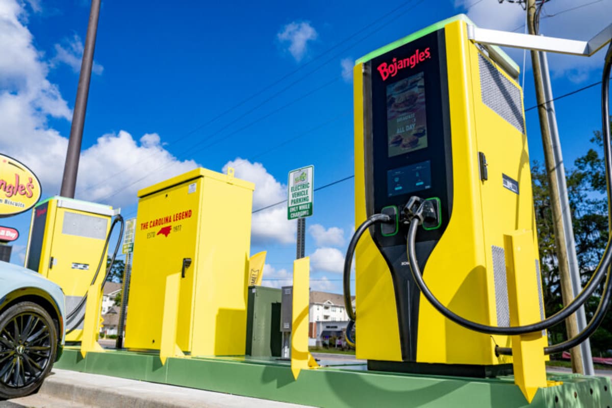 Bojangles Adds EV Chargers to 800 Restaurants Nationwide - Image 2