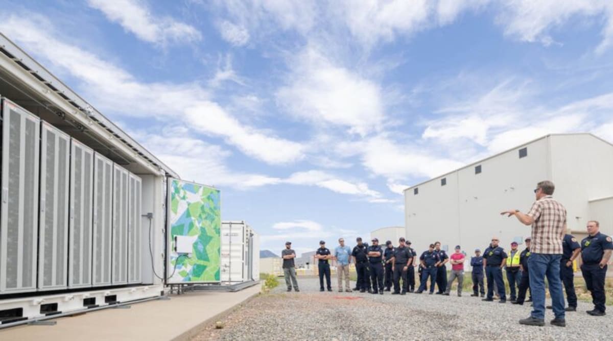 Scientists Create Database to Make Batteries Safer - Image 2