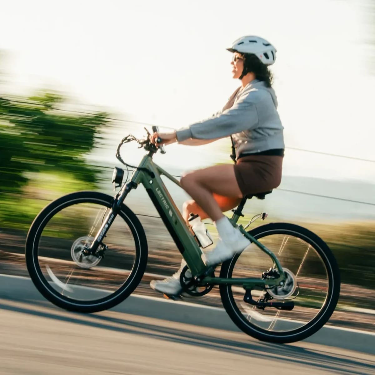 E-Bikes Make Hills No Match for Cyclists Everywhere - Image 4