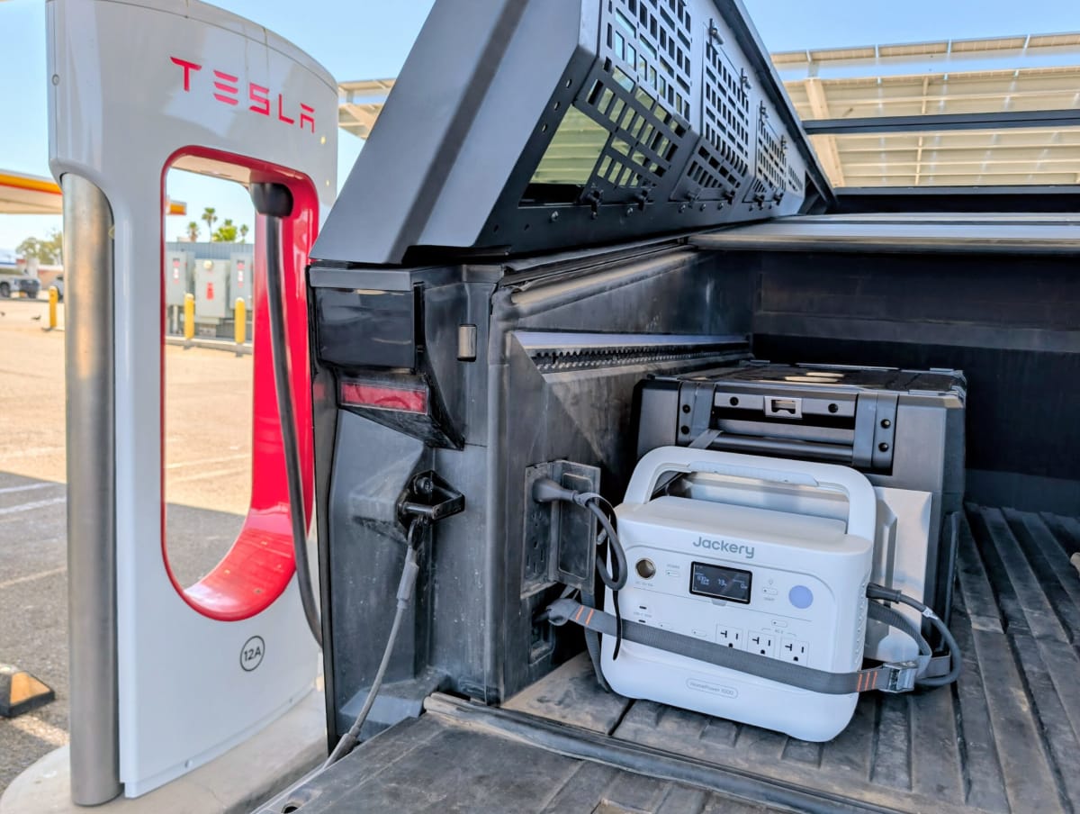 Solar-Powered Fridges Let You Camp Anywhere Off-Grid - Image 4