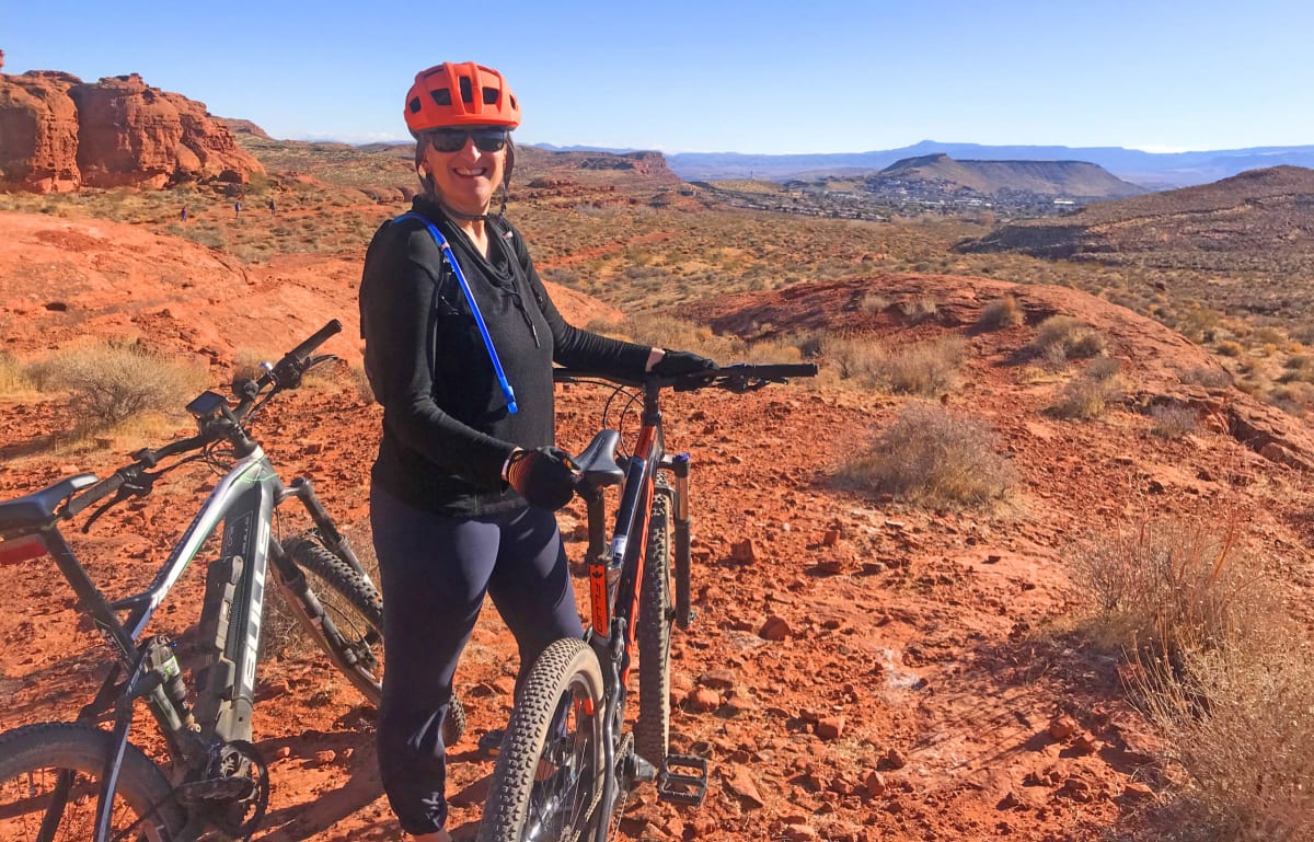 86-Year-Old Cyclist Still Rides Mountains on Ebikes - Image 5