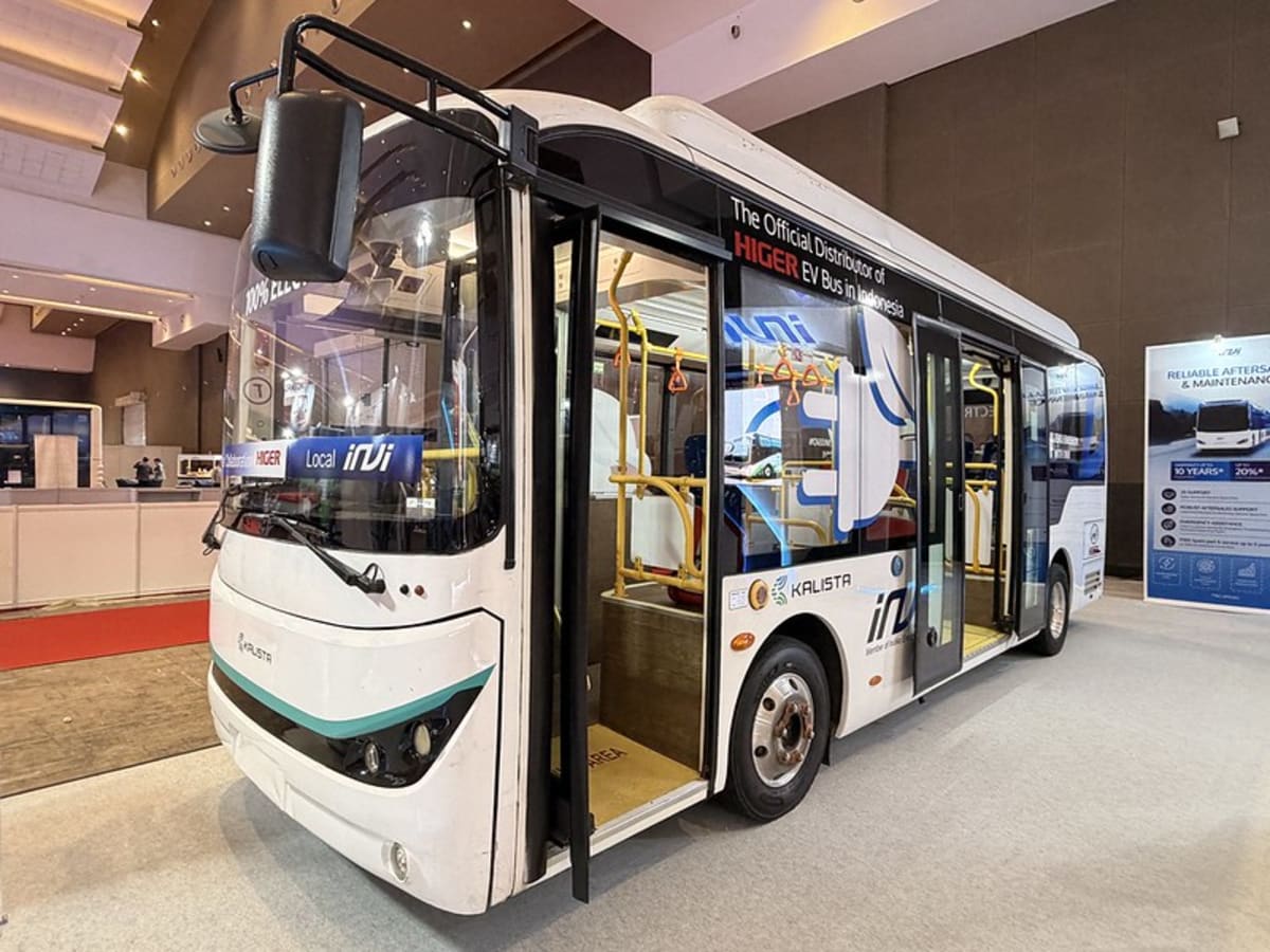 Jakarta Deploys Locally Built Electric Buses Daily - Image 3