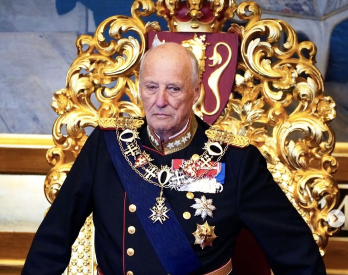Norway's King Harald V Helped EVs Hit 97.6% Without a Law - Image 2