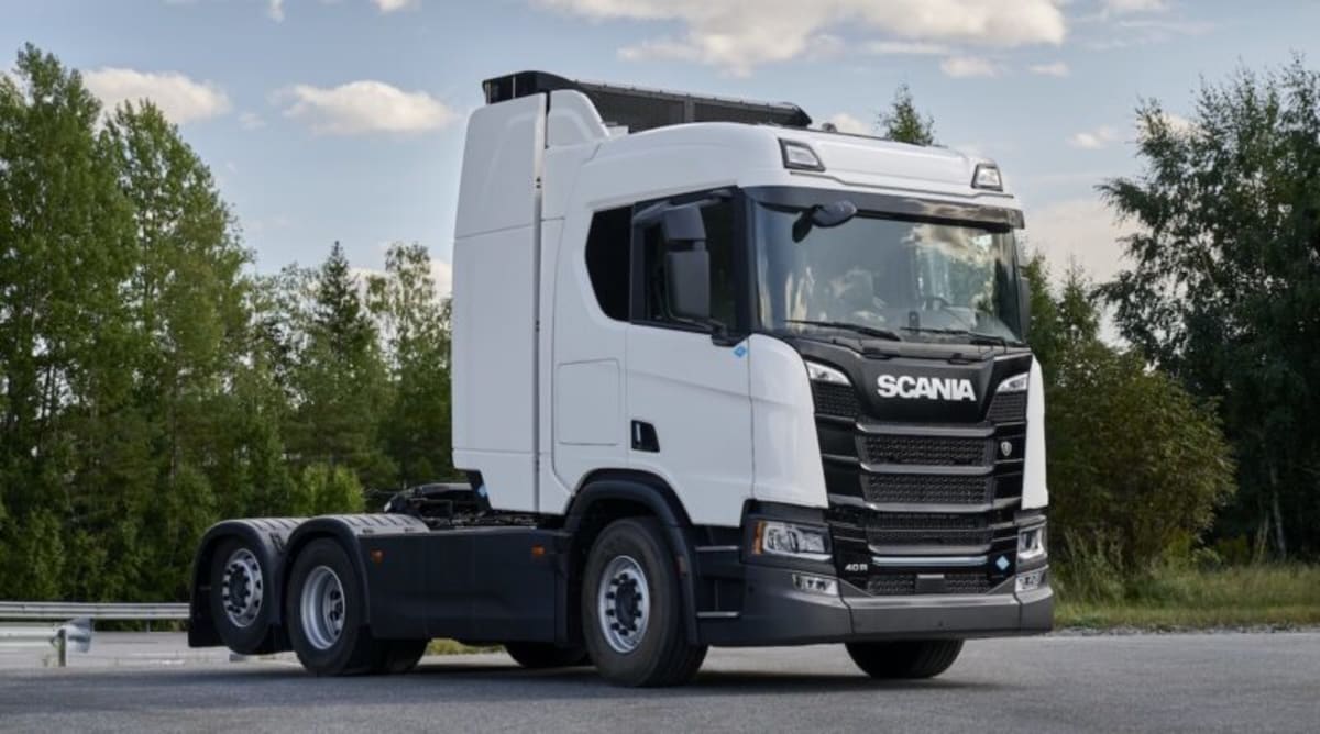 Hydrogen Fuel Cell Trucks Gain Ground in Europe and US - Image 2