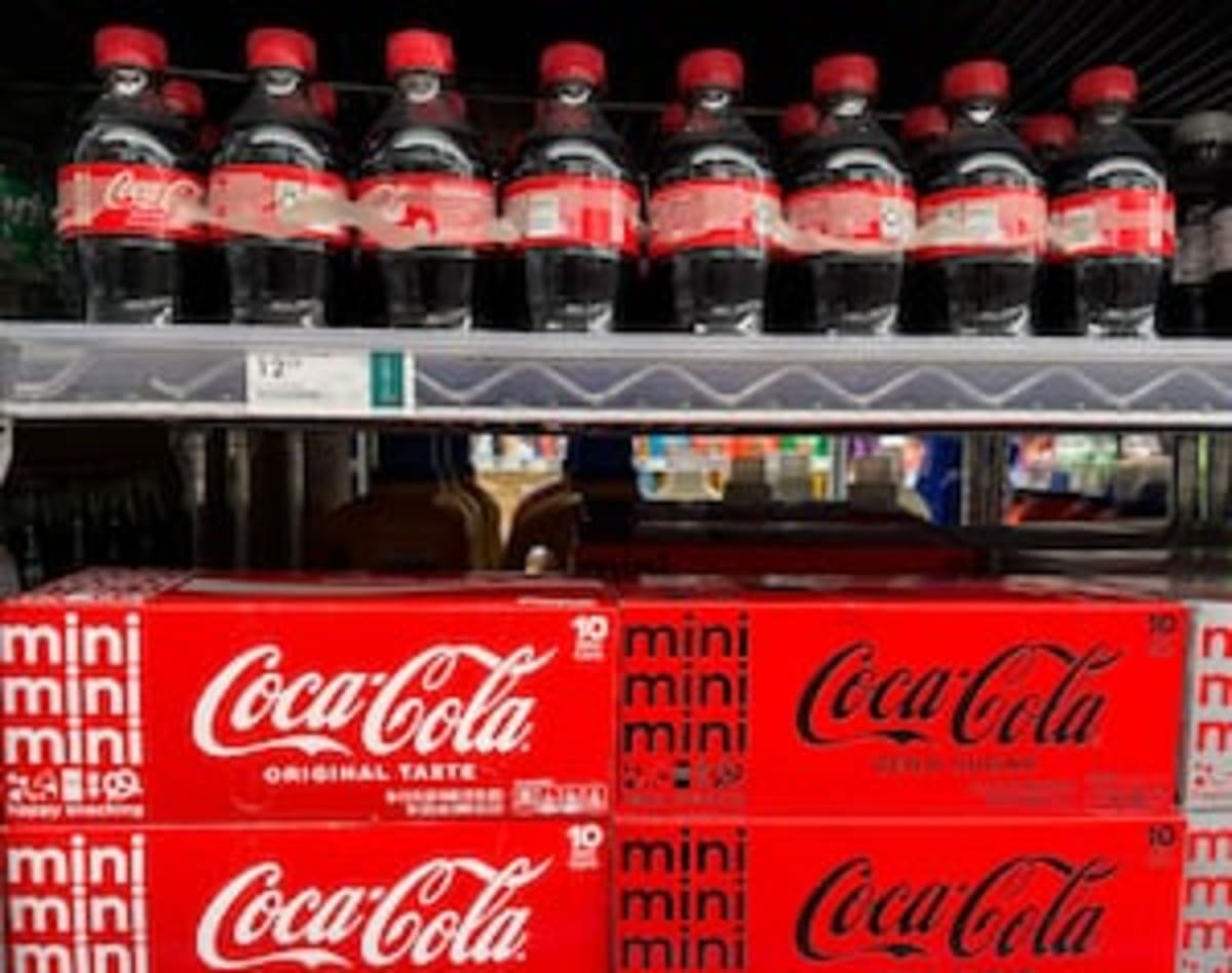 Holocaust Survivor, 87, Shares His Story Across America - Image 3