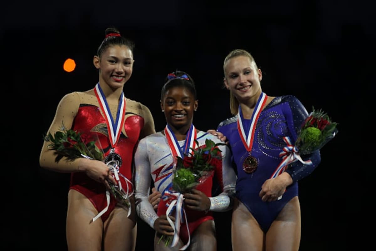 Simone Biles Opens Taste of Gold Restaurant in Houston - Image 3