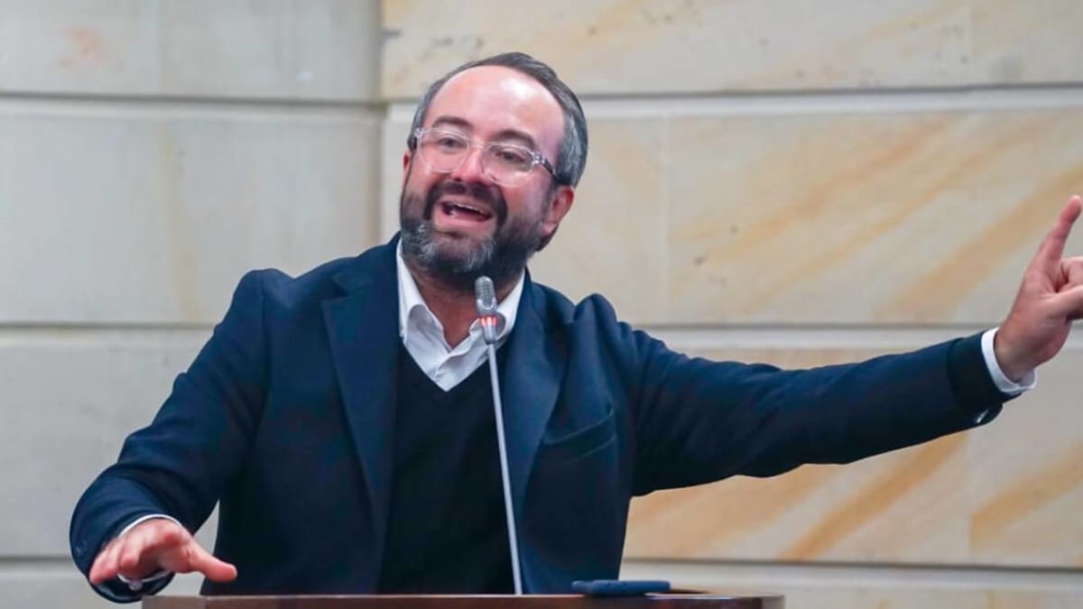 Colombian Supreme Court building representing landmark corruption conviction of sitting senator