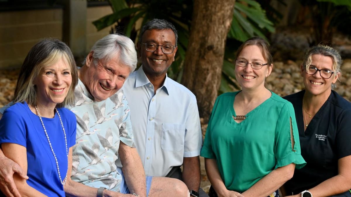 85-Year-Old Returns to Thank ICU Team After Brain Injury - Image 3