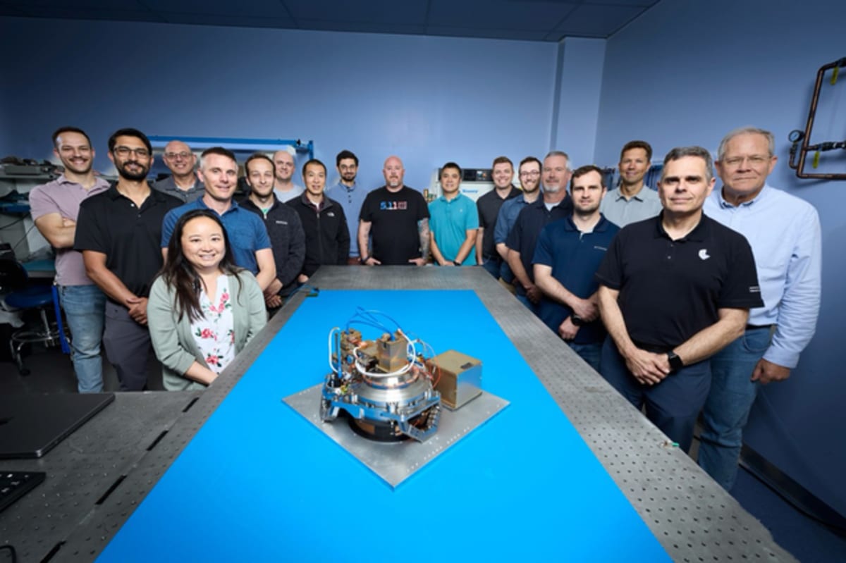US Spacecraft Inspects Satellite in Record 84 Hours