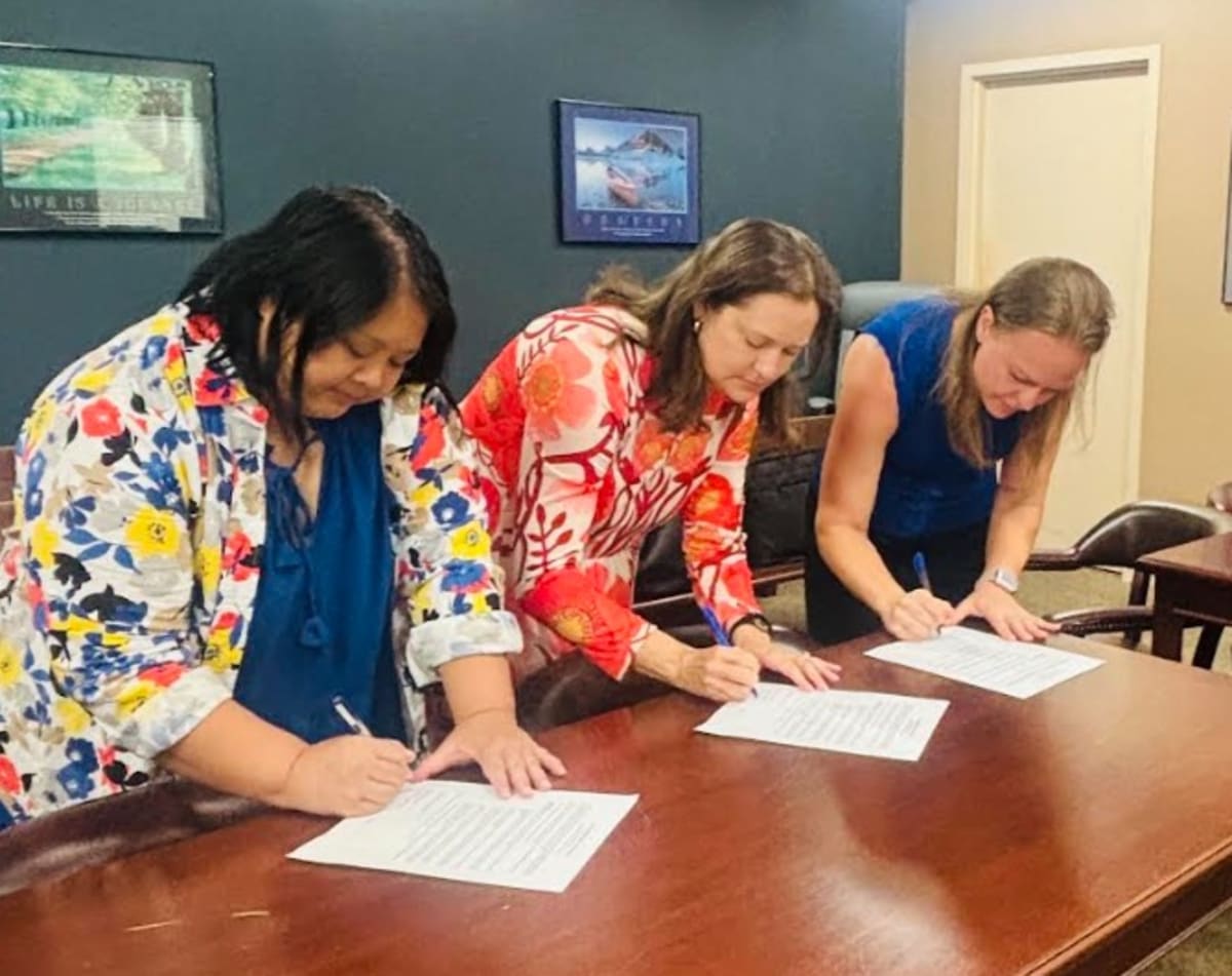 3 Women Volunteer to Help 97 Kids in Foster Care