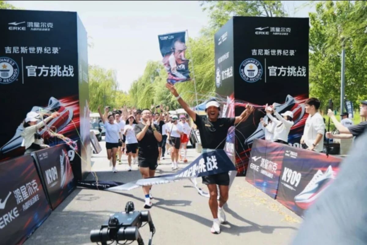 Chinese Man Runs 372 Marathons in a Row After Manga Inspires Him - Image 2
