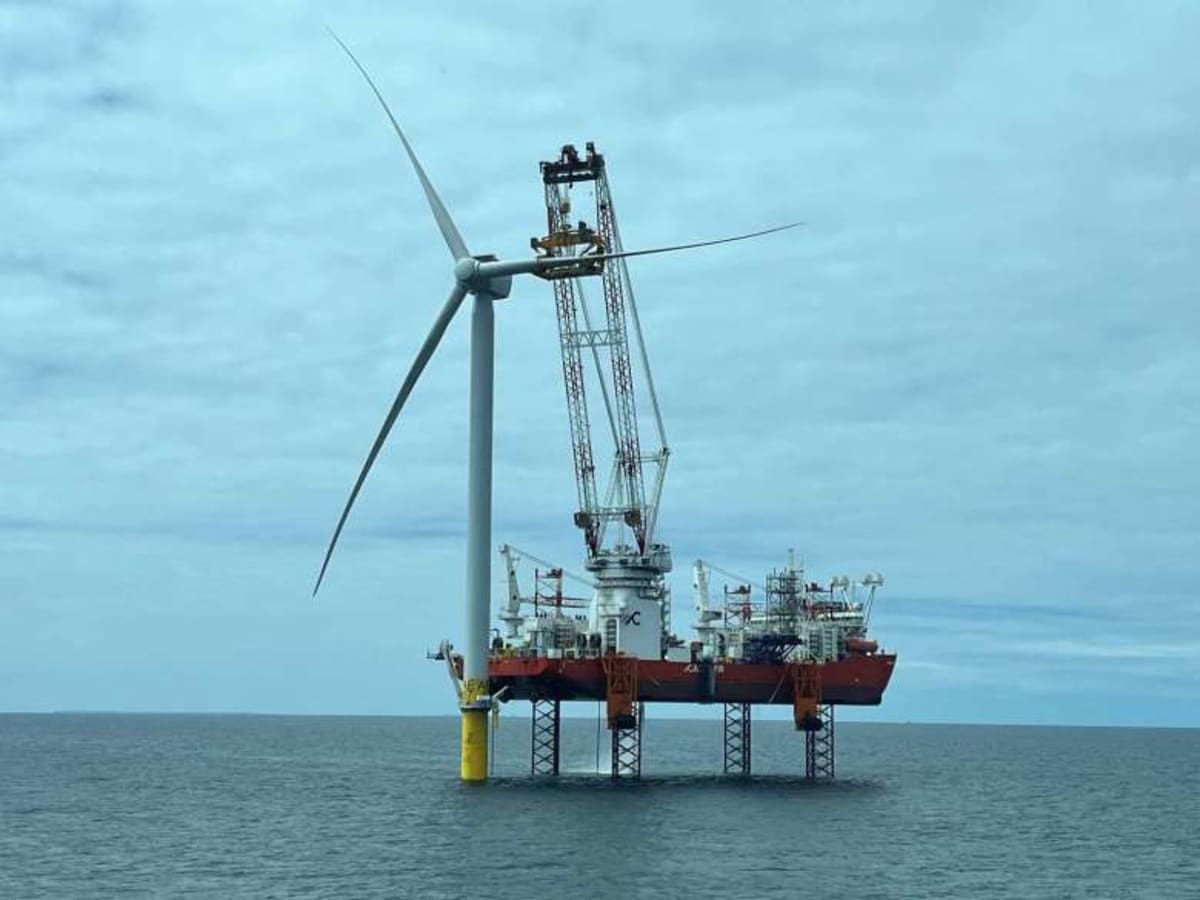 Revolution Wind Completes 65-Turbine Offshore Wind Farm - Image 3