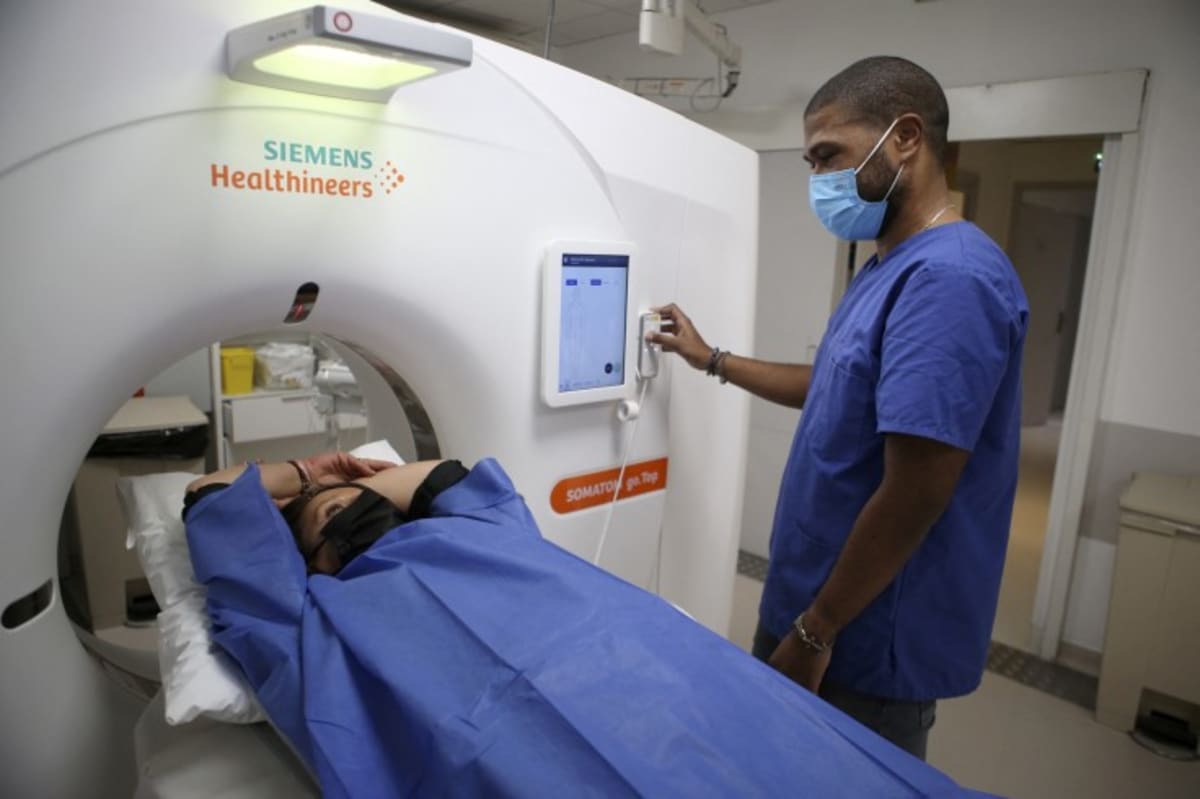 FDA Approves New Lung Cancer Drug for Younger Patients - Image 3