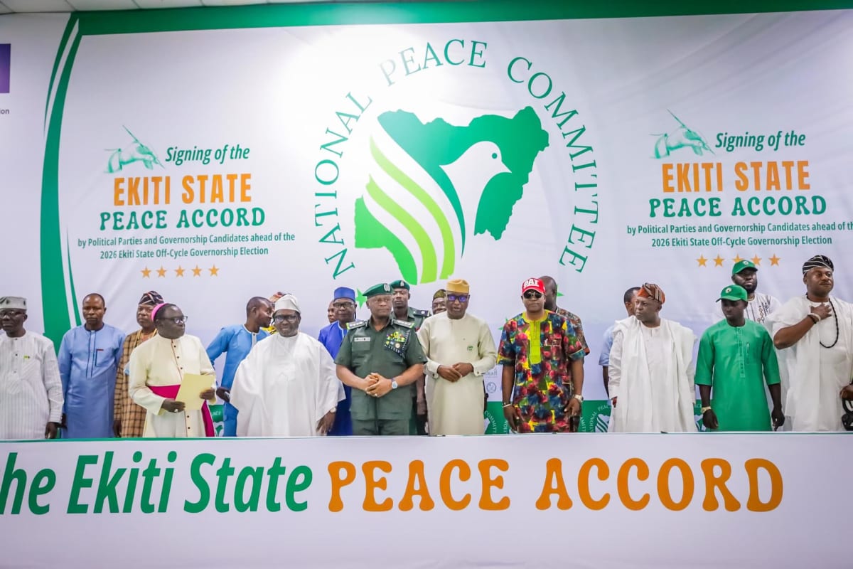 12 Candidates Sign Peace Deal for Nigeria Election - Image 3
