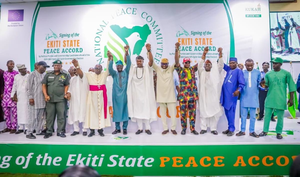 12 Candidates Sign Peace Deal for Nigeria Election