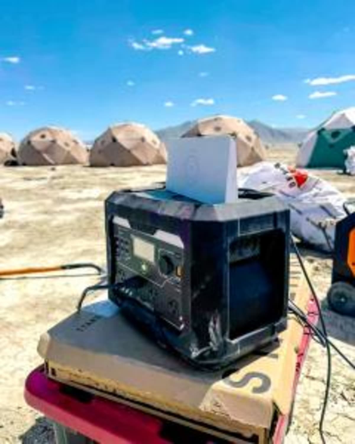 Solar Power Keeps 50,000 Cool at Burning Man Festival - Image 3