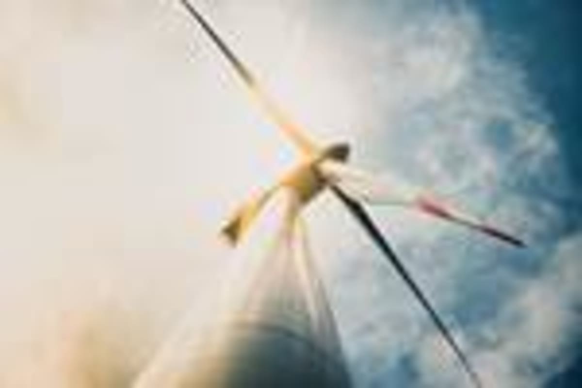 Wind Power Hits Record 165 GW in 2025, Powering 138 Nations - Image 5