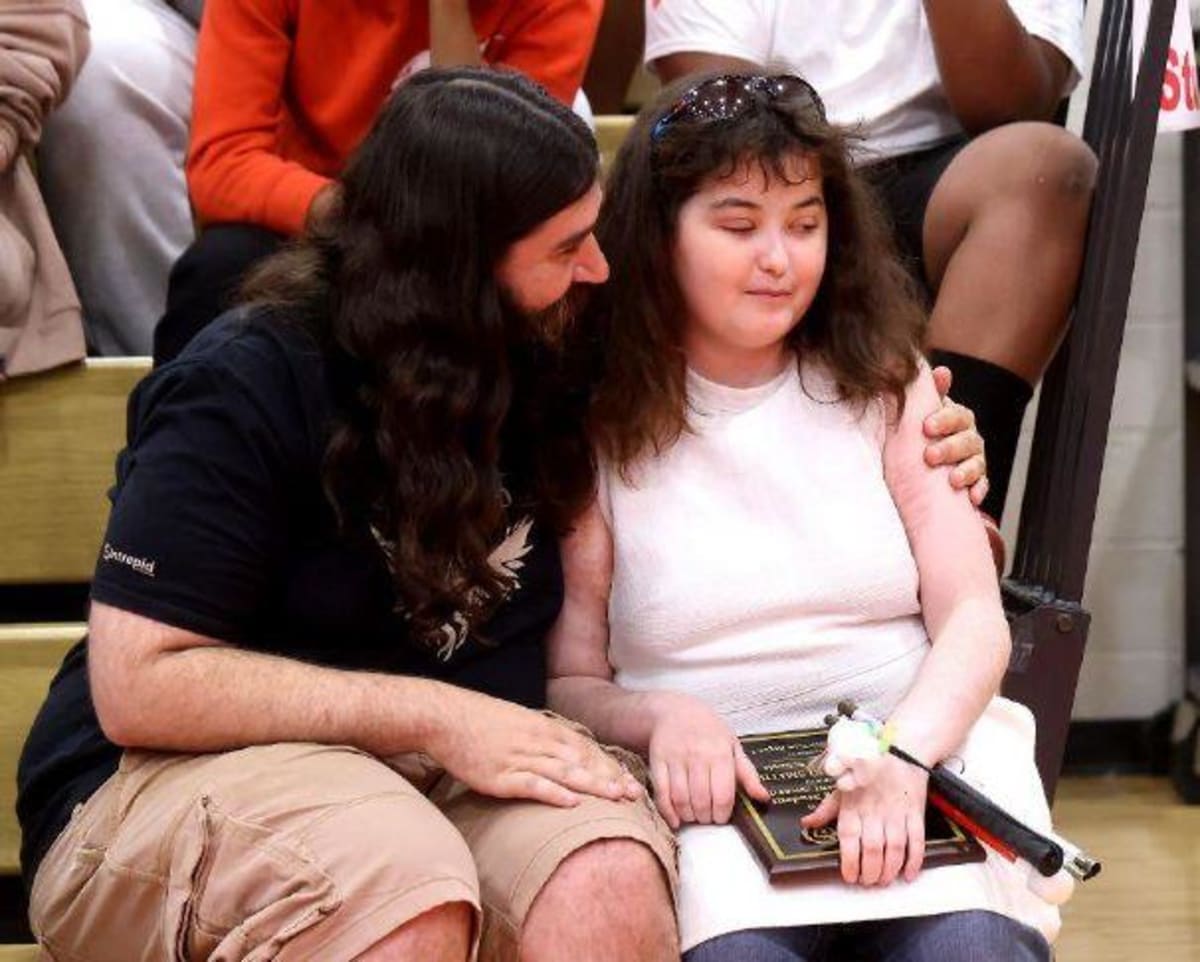 Teen Loses Eyesight, Wins Ohio Award for Resilience - Image 2
