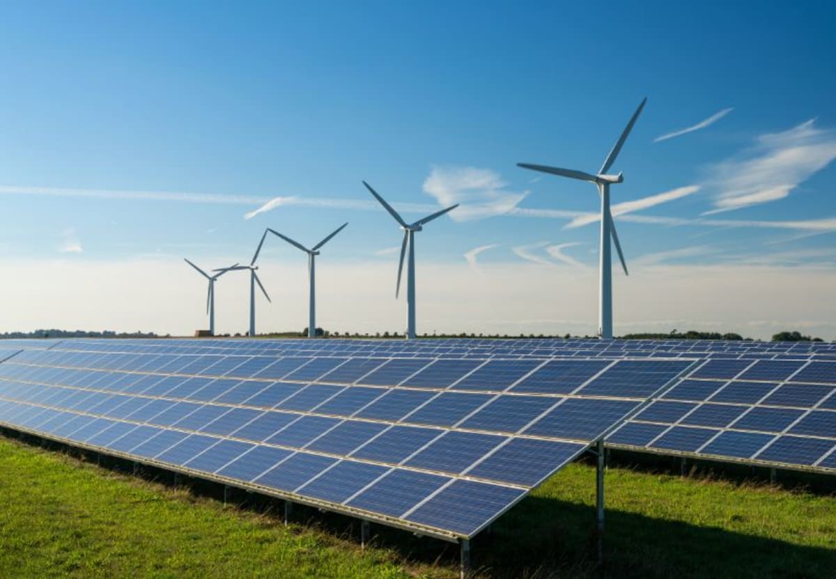 Middle East Adds Record 16 GW of Clean Energy in 2025