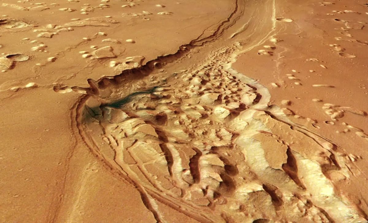 Mars Express Reveals 3.5-Billion-Year-Old Ancient River - Image 2