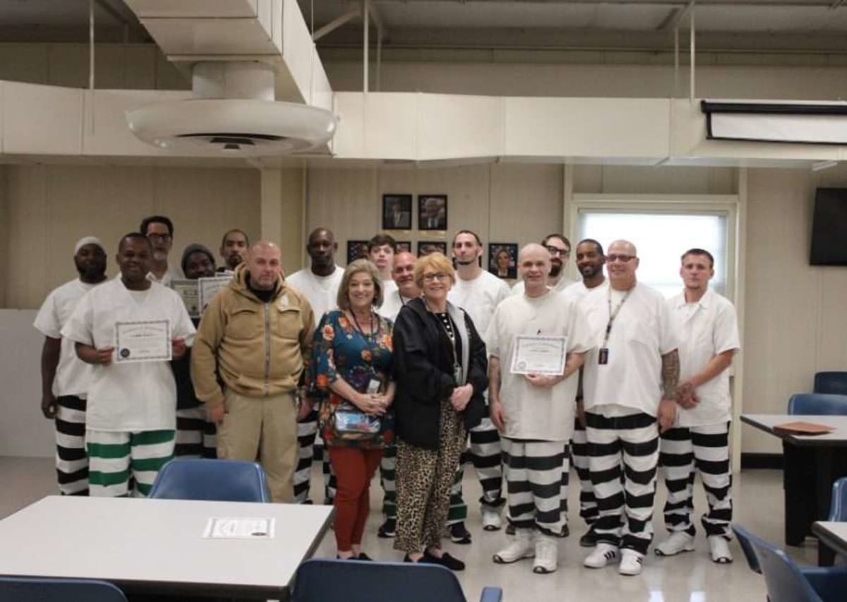 Mississippi Prison Graduates Men From Trauma Recovery Program