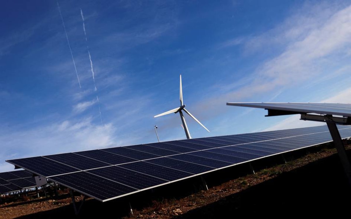 Uzbekistan Hits Record 62.4M kWh Renewable Energy in One Day