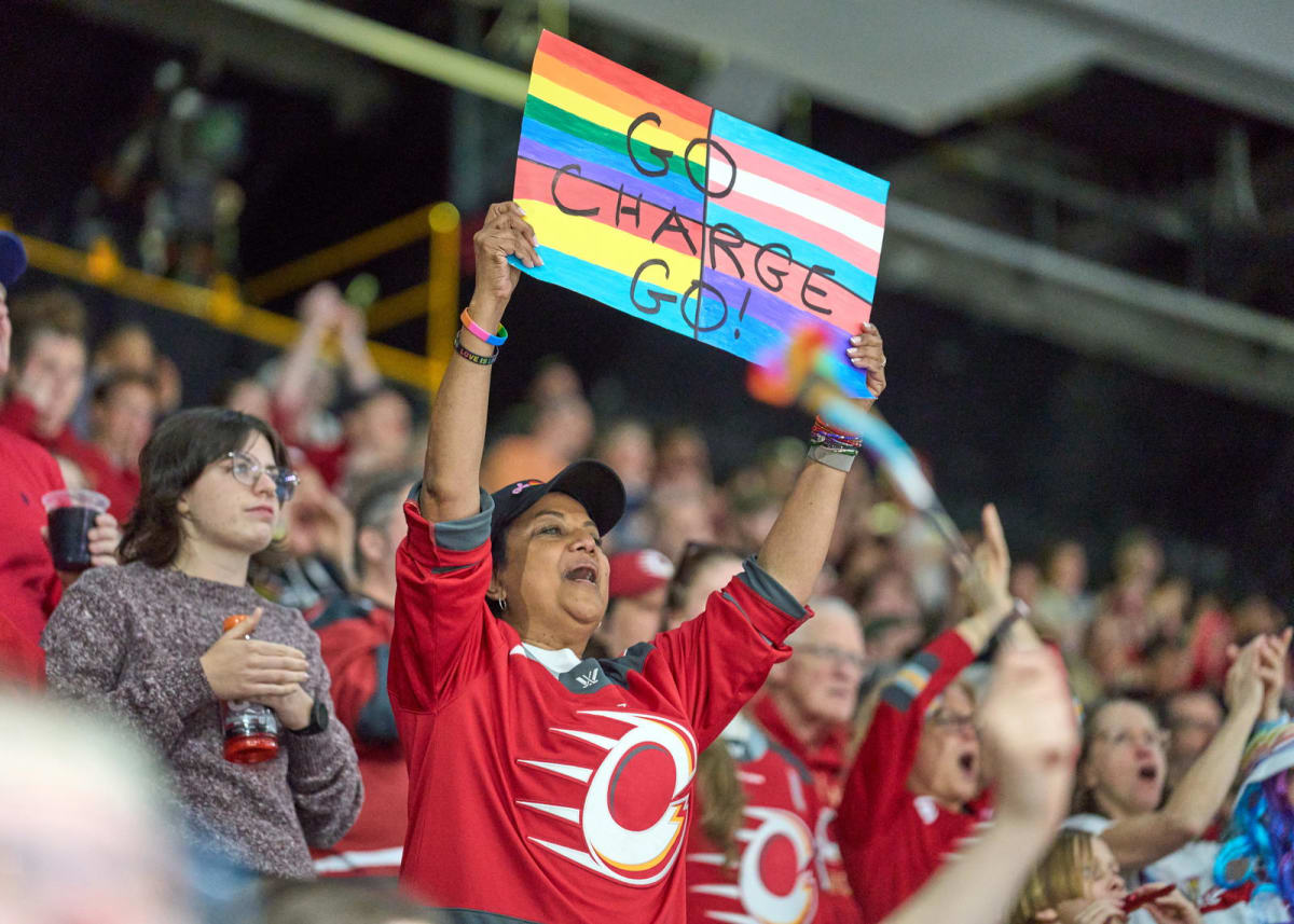 Ottawa Pride Game Draws Record Crowd for Women's Hockey