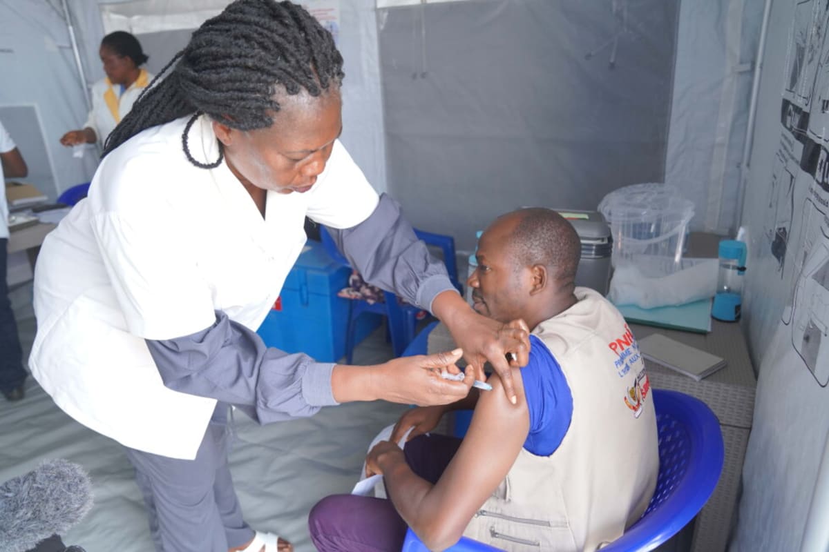 Congo Launches Ebola Vaccines for Frontline Health Workers