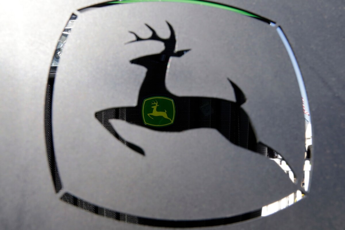 John Deere Farmers Win Right to Fix Their Own Equipment