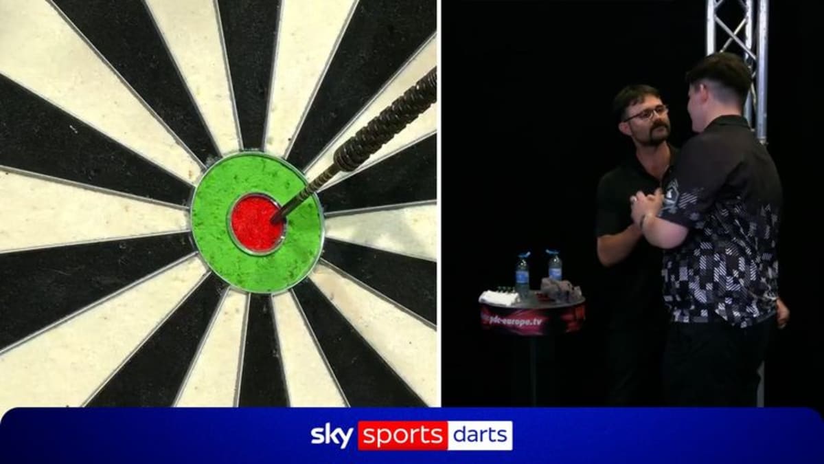 20-Year-Old Darts Player Wins First Pro Title Without a Card - Image 2