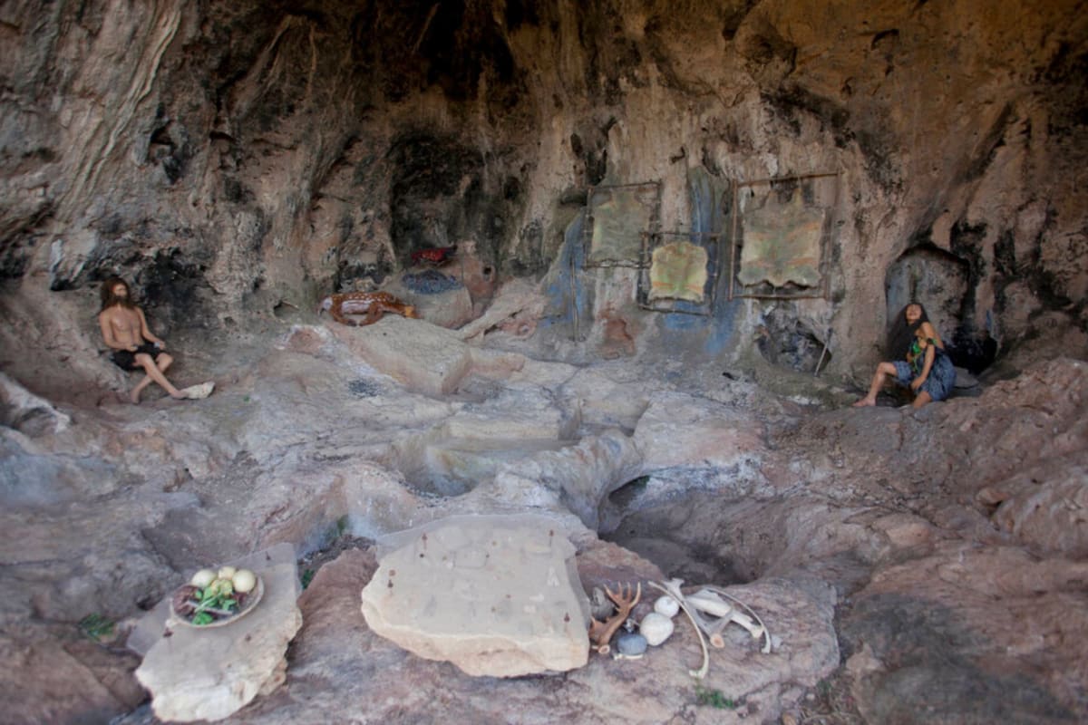 Israeli Cave Reveals Advanced Human Life 400,000 Years Ago - Image 2