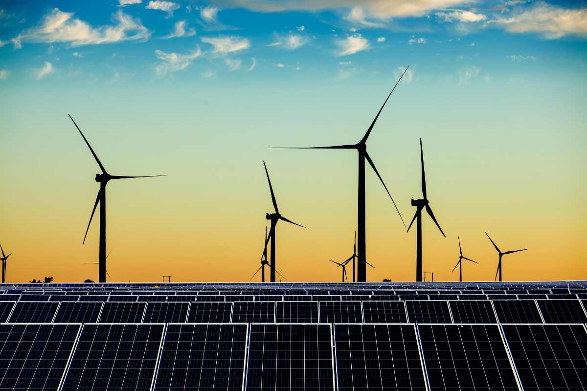Renewable Energy Hits 31.7% of Global Power in Record Growth