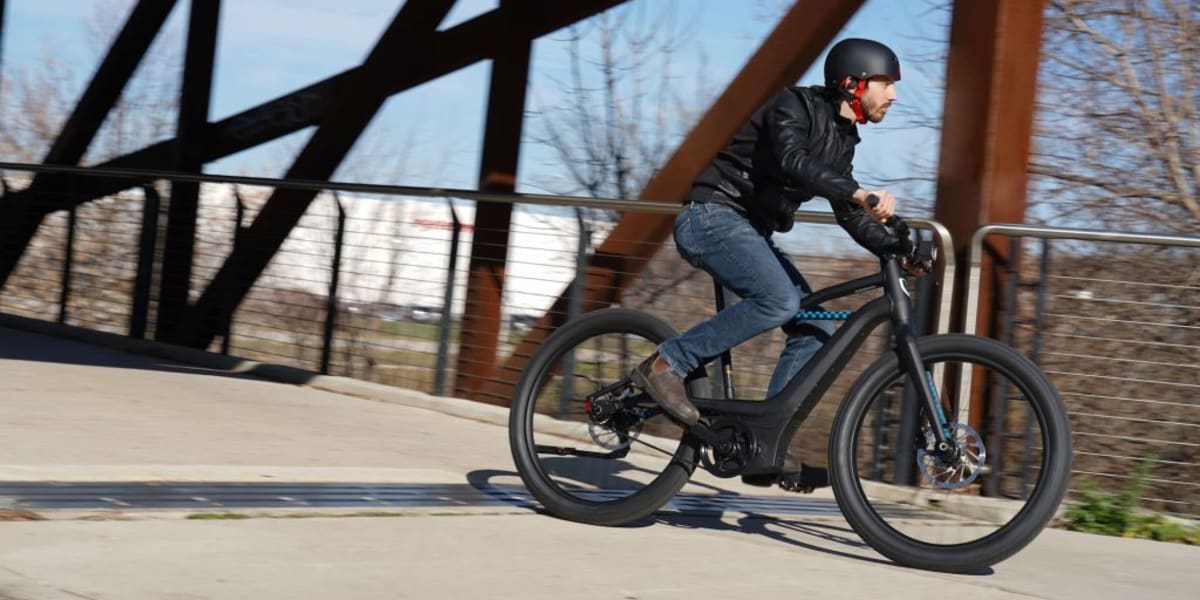 E-Bike Rider Rediscovers Joy of Pedaling After 15 Years - Image 3