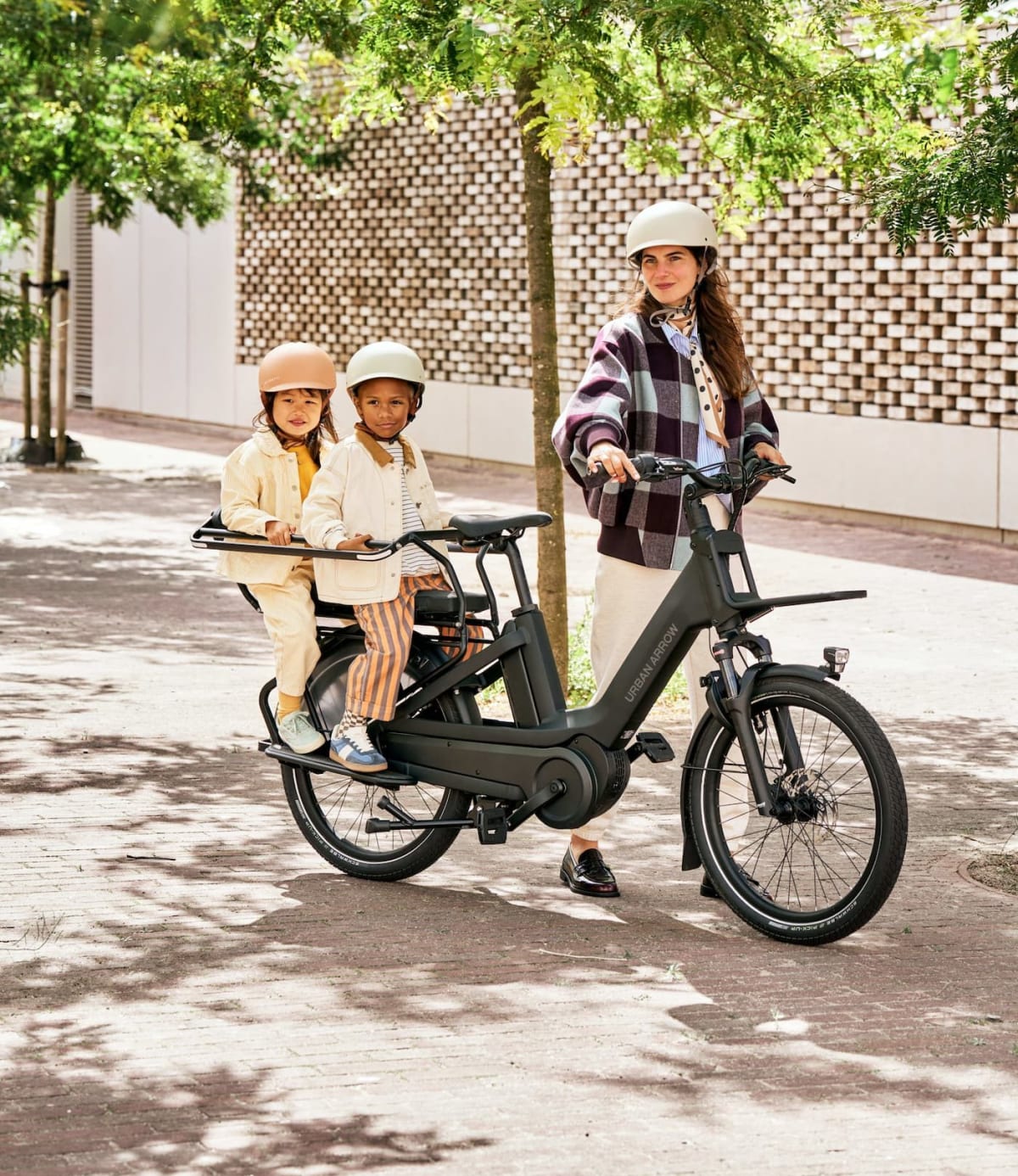 Dutch Bike Maker Launches $7K Family Car Alternative - Image 5