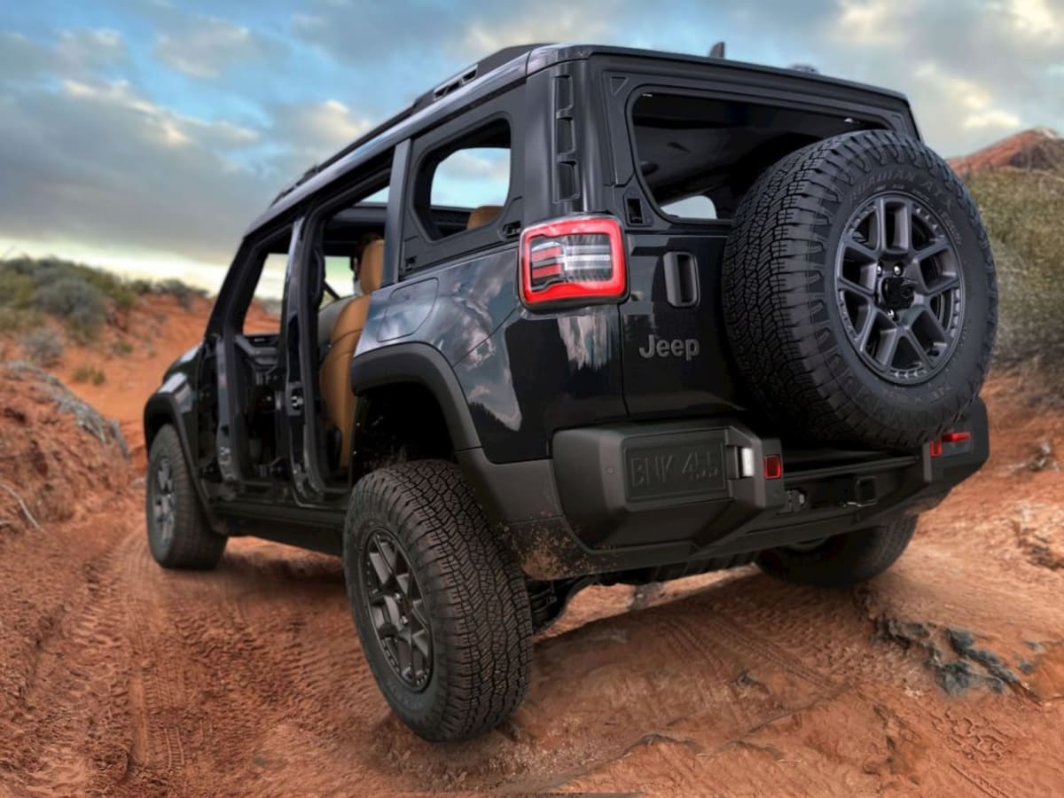 Jeep's First Electric Off-Roader Hits the Trails - Image 5