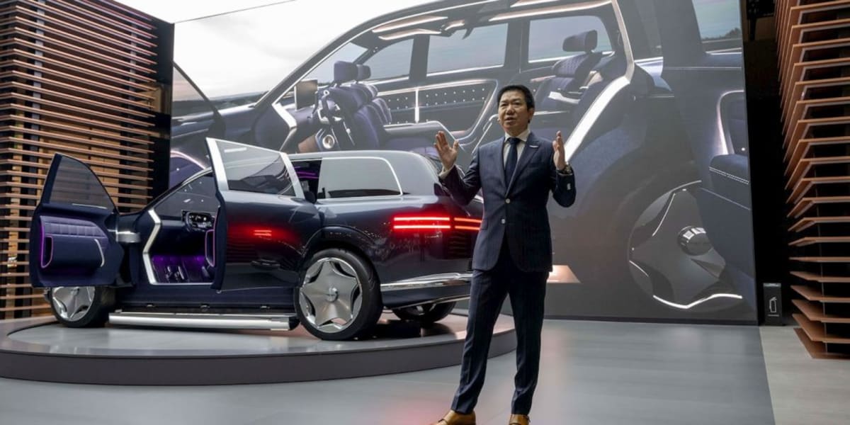 Genesis GV90 Electric SUV Features Rolls-Royce Coach Doors - Image 4