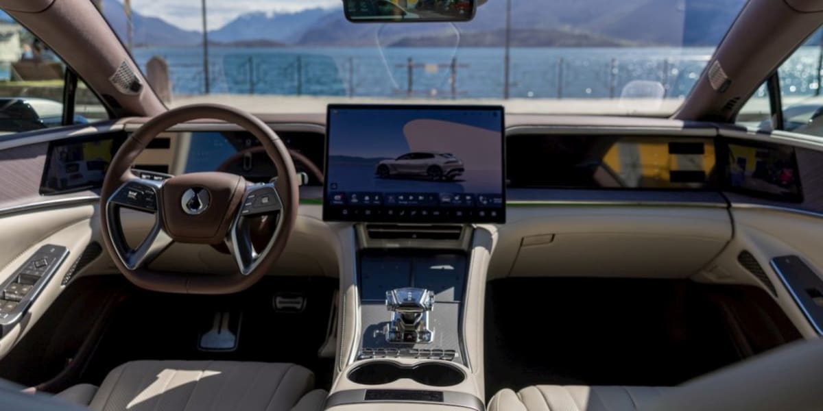 BYD's New EV Charges in 5 Minutes, Drives 500 Miles - Image 5