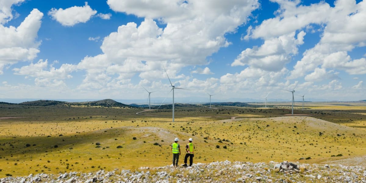 America's Largest Wind Farm Now Powering 3 Million People - Image 2