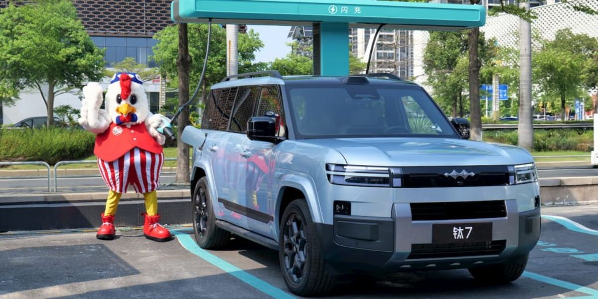 BYD and KFC Launch 9-Minute EV Charging at Drive-Thrus - Image 4