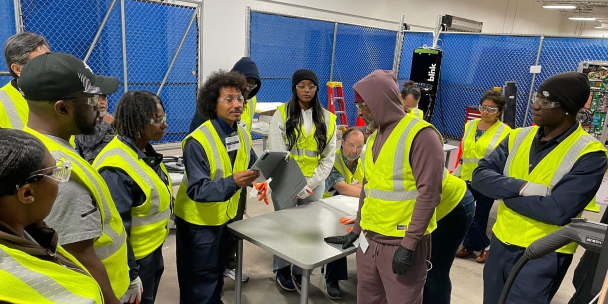 NYC Invests $450K in EV Charger Repair Training Program - Image 2